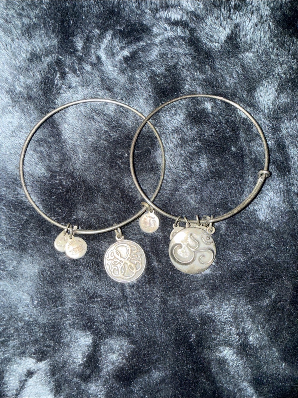 Silver-Tone Charm Bangle Bracelet Set - Alex and Ani